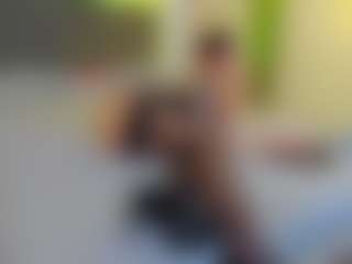 Live cam show with VeraWatts - Brown Hair on Camsoda