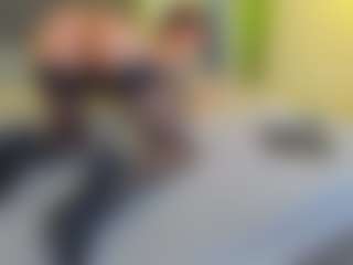 Live cam show with VeraWatts - Skinny on sexylive.show