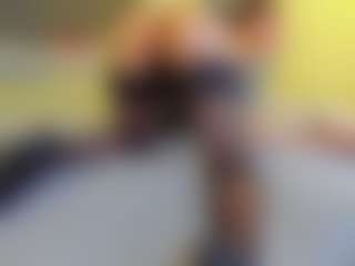 Live cam show with VeraWatts - Skinny on Camsoda