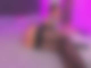 Live cam show with VeraWatts - Foot Fetish Brown Hair on TeamSkeetLive