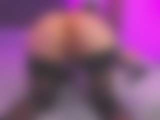 VeraWatts MILF webcam performer live streaming