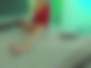 Live cam show with VeraWatts - Spank MILF on Gym Cam Girls
