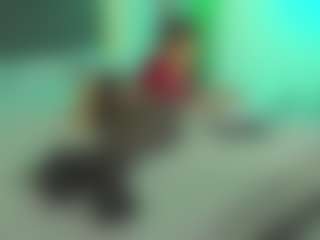 Show de cam en vivo con VeraWatts - Squirt MILF en Camsoda