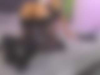 Live cam show with VeraWatts - Brown Hair on Camsoda