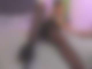 Live cam show with VeraWatts - Public MILF on Nude Chat * 1 On 1 Webcam Sex * Live Cam Show
