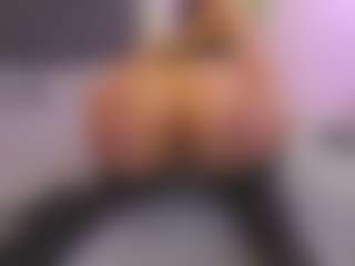 VeraWatts's Live Sex Cam Show