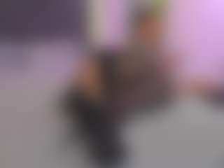 Live cam show with VeraWatts - Public Brown Hair on Strip Flash - Live Sex Shows