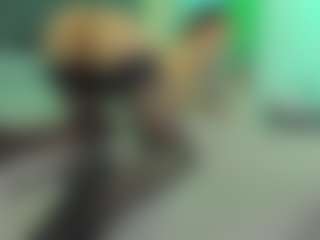 Live cam show with VeraWatts - Stockings on Gym Cam Girls