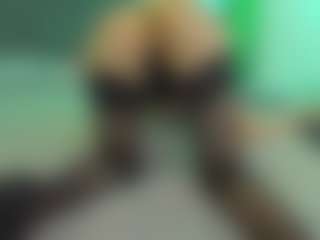 VeraWatts's Live Sex Cam Show