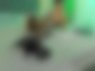 VeraWatts MILF webcam performer live streaming