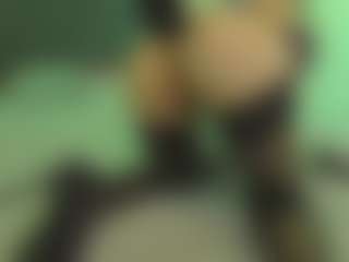 Live cam show with VeraWatts - Cute on liverealitysex.com