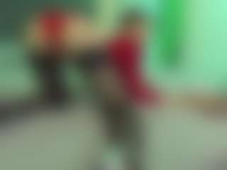 Live cam show with VeraWatts - Skinny MILF on SinfulBabes