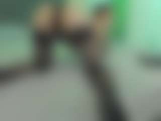 VeraWatts MILF webcam performer live streaming