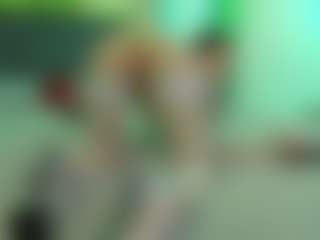 Live cam show with VeraWatts - Skinny MILF on sexylive.show
