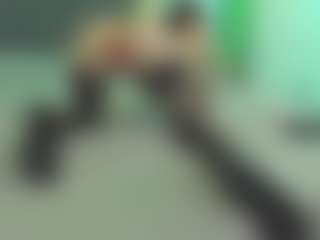 Live-Cam-Show mit VeraWatts - Dildo Brown Hair auf Camsoda