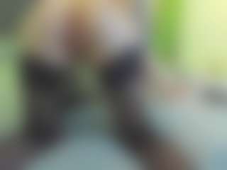 Live cam show with VeraWatts - Spank MILF on crypto-cams