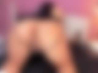 Live cam show with Daniela angelina - Big Balls on Milfs Live