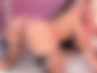 Live cam show with Daniela angelina - Average on Camversity