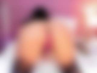 Live cam show with Daniela angelina - Spank on Milfs Live
