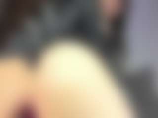 Lovelymia18's Live Sex Cam Show