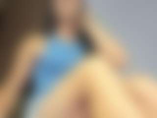 Live cam show with Lovelymia18 - Tease on crypto-cams