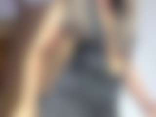 Live cam show with Lovelymia18 - Big Tits on CamClone