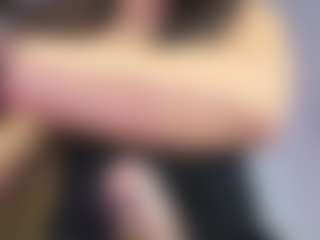 Live cam show with Lovelymia18 - Big Tits on Camsoda