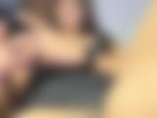 Lovelymia18's Live Sex Cam Show