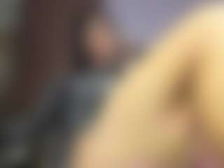 Lovelymia18's Live Sex Cam Show