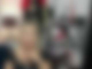 Live cam show with luxCrystal - Old on Gym Cam Girls