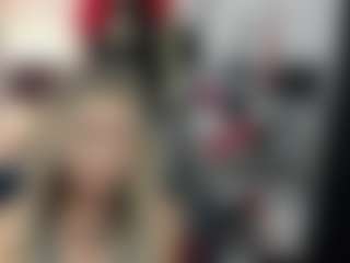luxCrystal's Live Sex Cam Show