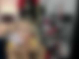 Live cam show with luxCrystal - Petite MILF on Cam Slut