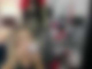 Live cam show with luxCrystal - Granny Petite on xfollow cams