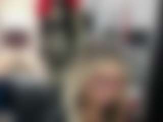 Live cam show with luxCrystal - Granny Petite on boobsie.com