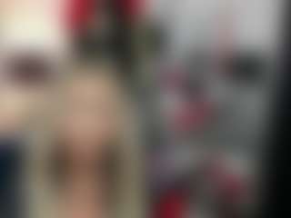 Live cam show with luxCrystal - Old on milfzrlive.com