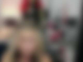 Live cam show with luxCrystal - Mature on madthumbs
