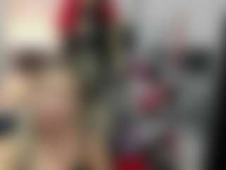Live cam show with luxCrystal - Granny Big Ass on Dare Cams