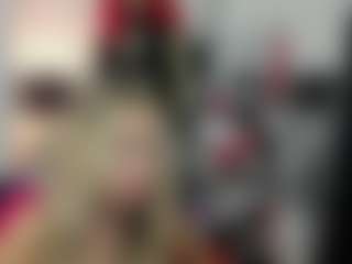 Live cam show with luxCrystal - Blonde Hair MILF on Camsoda