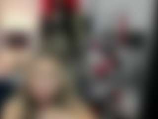 Live cam show with luxCrystal - Old on TeamSkeetLive