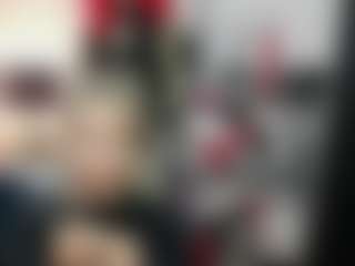 Live cam show with luxCrystal - Blonde Hair MILF on x69.live