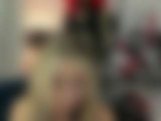 Live cam show with luxCrystal - Mature on Milf Play