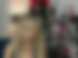 Live cam show with luxCrystal - Mature on fapnchat