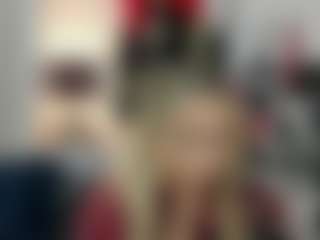 Live cam show with luxCrystal - Interactivetoy Granny on Mixed Magazine Live