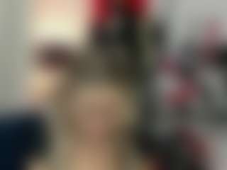 Live cam show with luxCrystal - Domina on CamClone