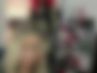 Live cam show with luxCrystal - Trimmed Granny on xfollow cams