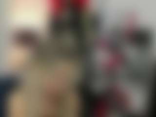 Live cam show with luxCrystal - Granny Blonde Hair on xplaylive.com
