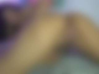 Show en direct avec yayoi-cresp - Ebony Petite sur Camsoda
