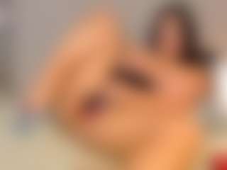Live cam show with Alina Candy - Shaved Pussy on Camsoda