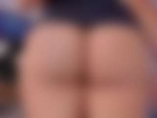 eva_rain MILF webcam performer live streaming