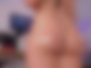 eva_rain MILF webcam performer live streaming